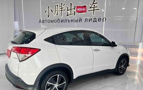 Honda Vezel, 2022 год, 1 684 000 рублей, 4 фотография