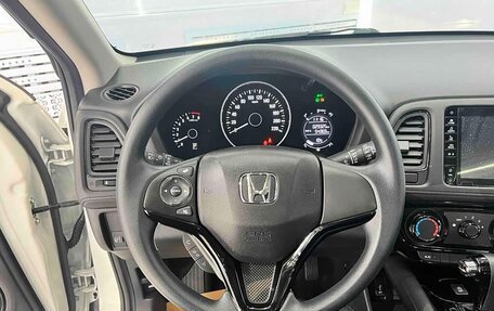 Honda Vezel, 2022 год, 1 684 000 рублей, 10 фотография