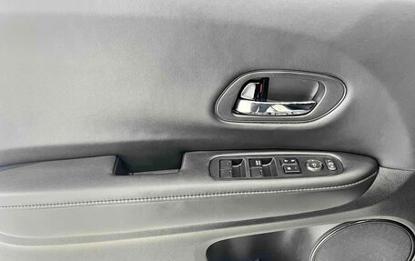 Honda Vezel, 2022 год, 1 684 000 рублей, 13 фотография