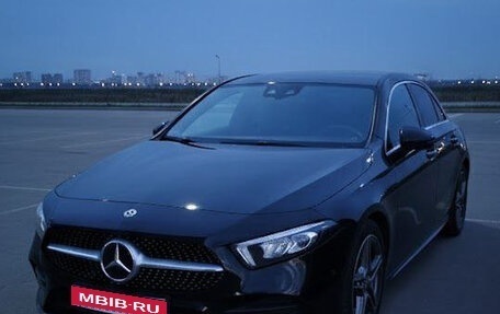 Mercedes-Benz A-Класс, 2020 год, 2 600 000 рублей, 1 фотография