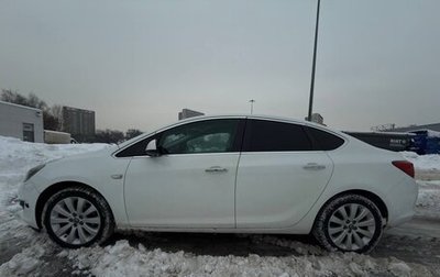 Opel Astra J, 2013 год, 700 000 рублей, 1 фотография