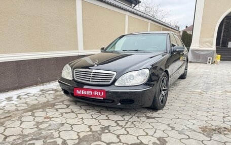 Mercedes-Benz S-Класс, 2000 год, 570 000 рублей, 1 фотография