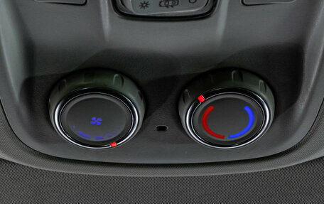 Peugeot Traveller I, 2019 год, 2 699 000 рублей, 17 фотография