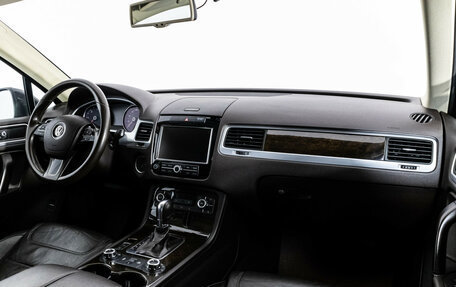 Volkswagen Touareg III, 2012 год, 1 899 000 рублей, 9 фотография