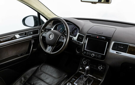 Volkswagen Touareg III, 2012 год, 1 899 000 рублей, 15 фотография