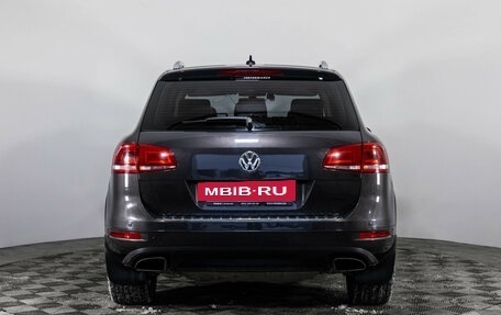 Volkswagen Touareg III, 2012 год, 1 899 000 рублей, 6 фотография