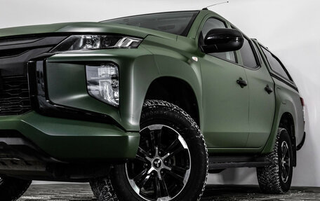 Mitsubishi L200 IV рестайлинг, 2022 год, 3 799 000 рублей, 3 фотография