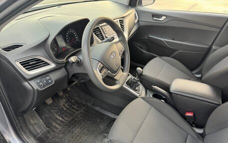 Hyundai Solaris II рестайлинг, 2020 год, 1 600 000 рублей, 7 фотография