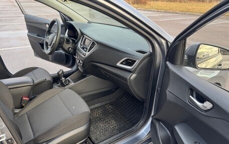 Hyundai Solaris II рестайлинг, 2020 год, 1 600 000 рублей, 14 фотография