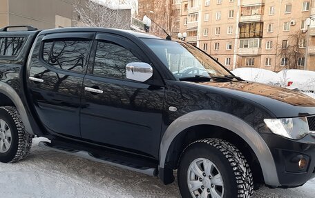 Mitsubishi L200 IV рестайлинг, 2012 год, 1 690 000 рублей, 13 фотография