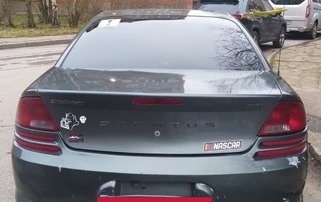 Dodge Stratus II, 2002 год, 300 000 рублей, 3 фотография