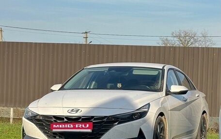 Hyundai Avante, 2020 год, 2 100 000 рублей, 4 фотография