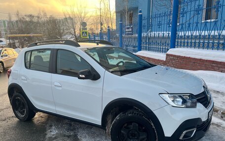 Renault Sandero II рестайлинг, 2019 год, 970 000 рублей, 2 фотография