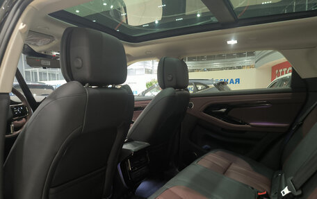 Land Rover Range Rover Evoque II, 2025 год, 6 299 000 рублей, 15 фотография