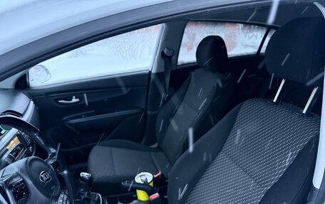 KIA Rio IV, 2019 год, 1 350 000 рублей, 3 фотография