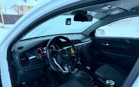 KIA Rio IV, 2019 год, 1 350 000 рублей, 2 фотография