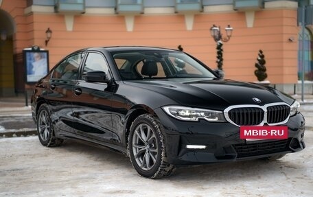 BMW 3 серия, 2019 год, 3 320 000 рублей, 3 фотография