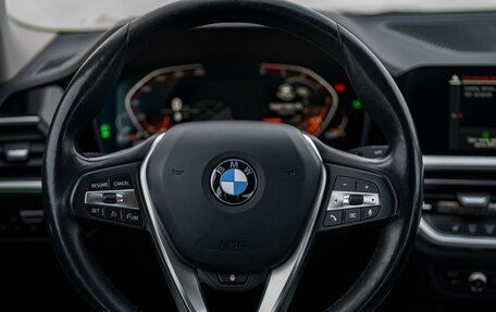 BMW 3 серия, 2019 год, 3 320 000 рублей, 26 фотография