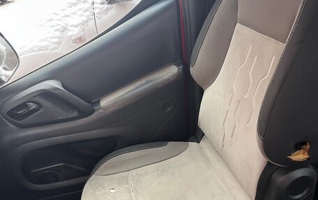 Peugeot Partner II рестайлинг 2, 2012 год, 410 000 рублей, 11 фотография