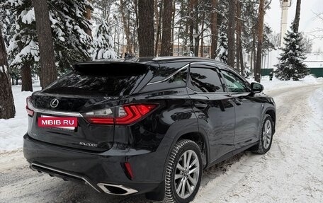 Lexus RX IV рестайлинг, 2016 год, 4 300 000 рублей, 5 фотография