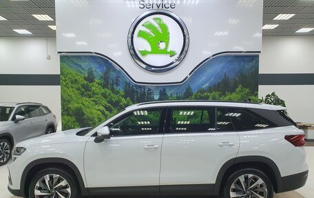 Skoda Kodiaq, 2025 год, 6 398 000 рублей, 2 фотография