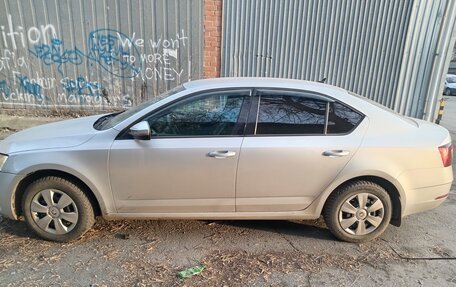 Skoda Octavia, 2017 год, 800 000 рублей, 3 фотография