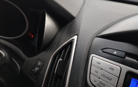 Hyundai ix35 I рестайлинг, 2012 год, 1 550 000 рублей, 10 фотография