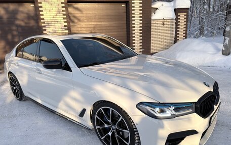 BMW 5 серия, 2017 год, 4 950 000 рублей, 18 фотография