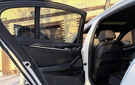 BMW 5 серия, 2017 год, 4 950 000 рублей, 31 фотография