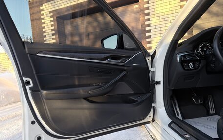 BMW 5 серия, 2017 год, 4 950 000 рублей, 26 фотография