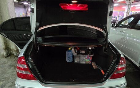 Mercedes-Benz E-Класс, 2005 год, 1 300 000 рублей, 7 фотография