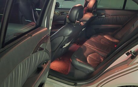 Mercedes-Benz E-Класс, 2005 год, 1 300 000 рублей, 9 фотография