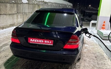 Mercedes-Benz E-Класс, 2002 год, 699 999 рублей, 4 фотография