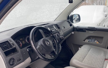 Volkswagen Transporter T5 рестайлинг, 2013 год, 1 700 000 рублей, 5 фотография