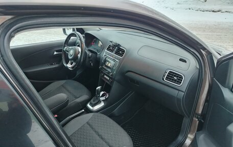 Volkswagen Polo VI (EU Market), 2018 год, 1 600 000 рублей, 6 фотография