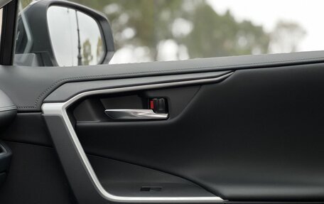 Toyota RAV4, 2025 год, 4 090 000 рублей, 30 фотография