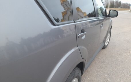 Mitsubishi Outlander III рестайлинг 3, 2010 год, 1 050 000 рублей, 8 фотография