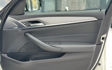 BMW 5 серия, 2019 год, 3 420 000 рублей, 30 фотография