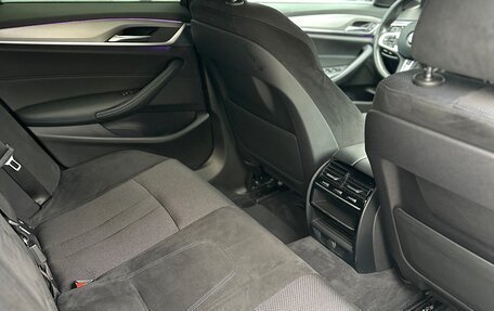 BMW 5 серия, 2019 год, 3 420 000 рублей, 29 фотография