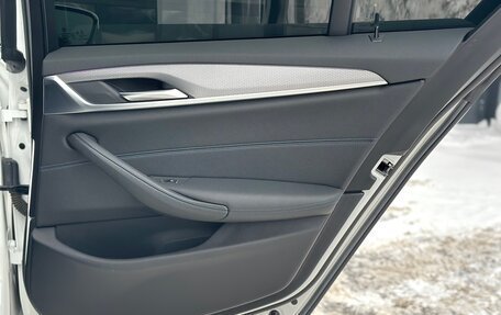 BMW 5 серия, 2019 год, 3 420 000 рублей, 28 фотография