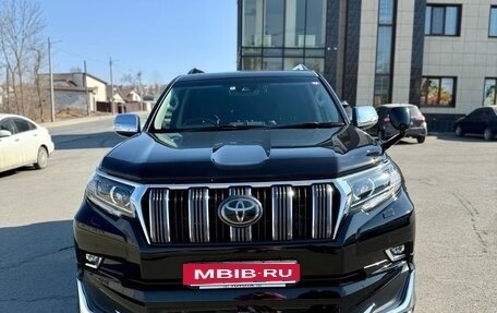 Toyota Land Cruiser Prado 150 рестайлинг 2, 2019 год, 4 500 000 рублей, 5 фотография