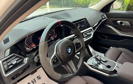 BMW 3 серия, 2021 год, 2 610 000 рублей, 8 фотография