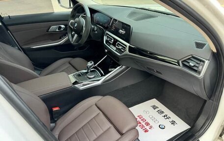 BMW 3 серия, 2021 год, 2 610 000 рублей, 11 фотография