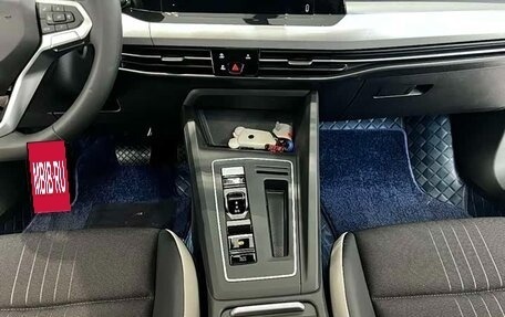 Volkswagen Golf VIII, 2022 год, 1 490 000 рублей, 8 фотография