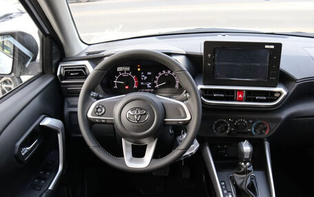 Toyota Raize I, 2025 год, 2 460 000 рублей, 6 фотография