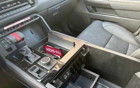 Toyota Sequoia, 2025 год, 13 799 000 рублей, 17 фотография