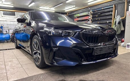 BMW 5 серия, 2024 год, 7 000 000 рублей, 2 фотография
