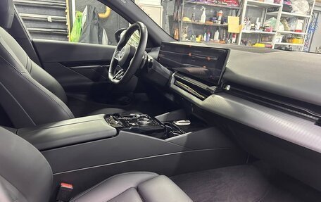 BMW 5 серия, 2024 год, 7 000 000 рублей, 8 фотография