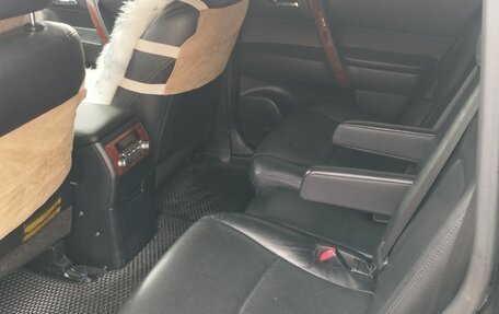 Toyota Highlander III, 2011 год, 1 400 000 рублей, 10 фотография