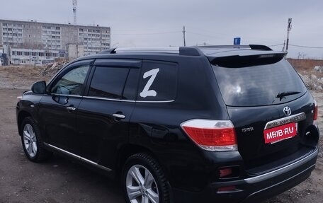Toyota Highlander III, 2011 год, 1 400 000 рублей, 16 фотография